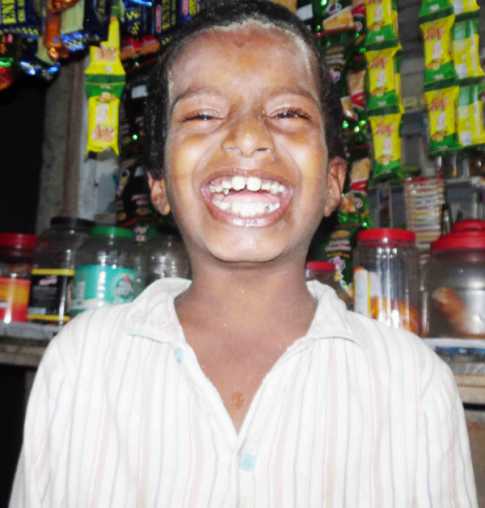 কুকুরের দুধ পান করে বেঁচে আছে শিশু সেলিম!